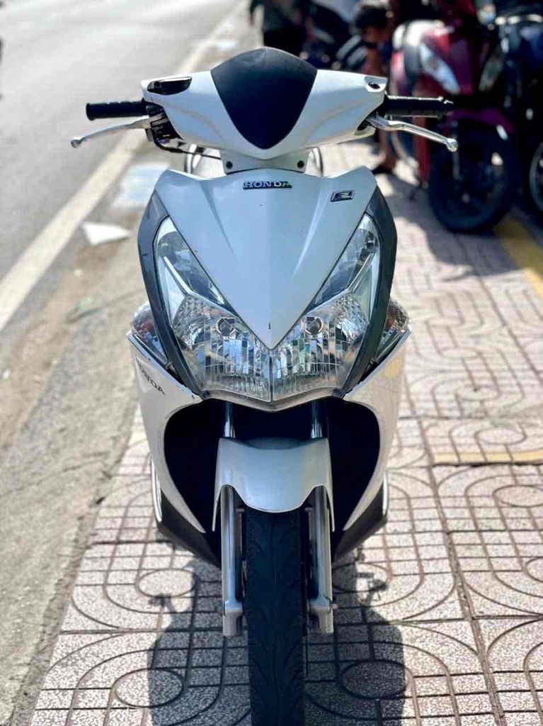 Honda Air Blade 2011 - ảnh 1