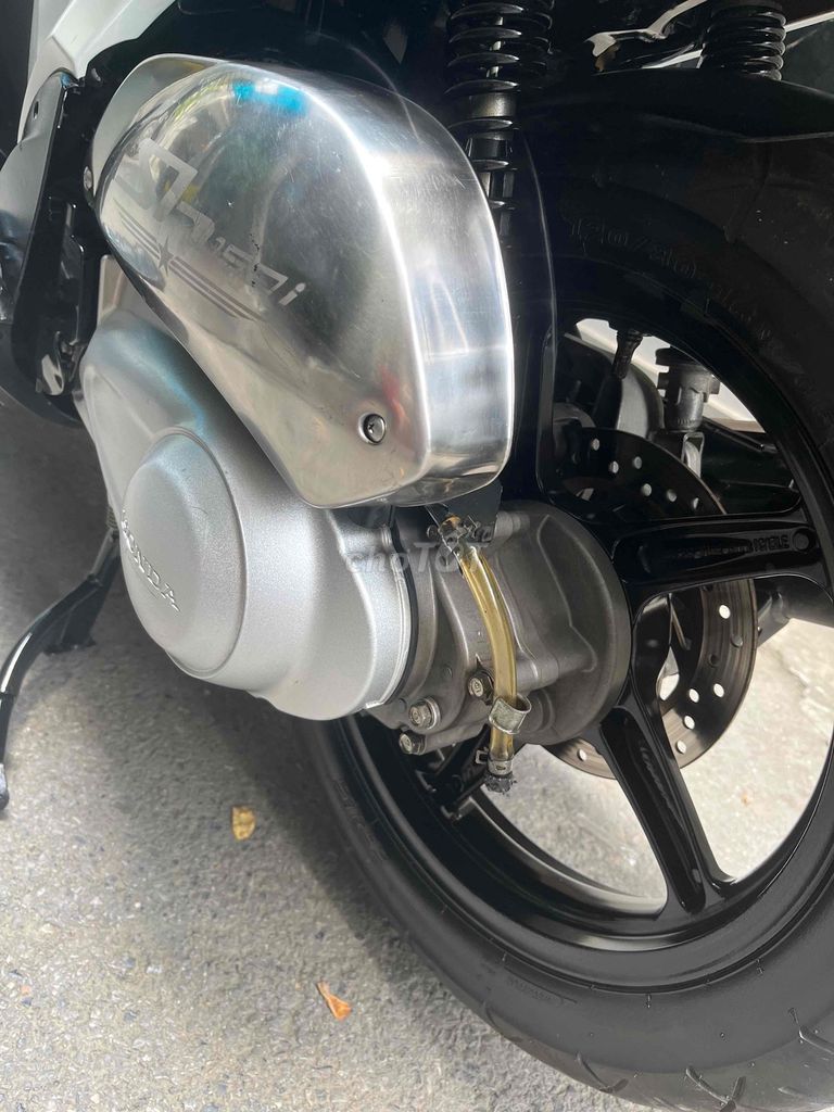 Honda SH 2011 - ảnh 3