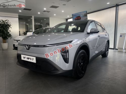VinFast VF MPV 7 AT 2026 - ảnh 1
