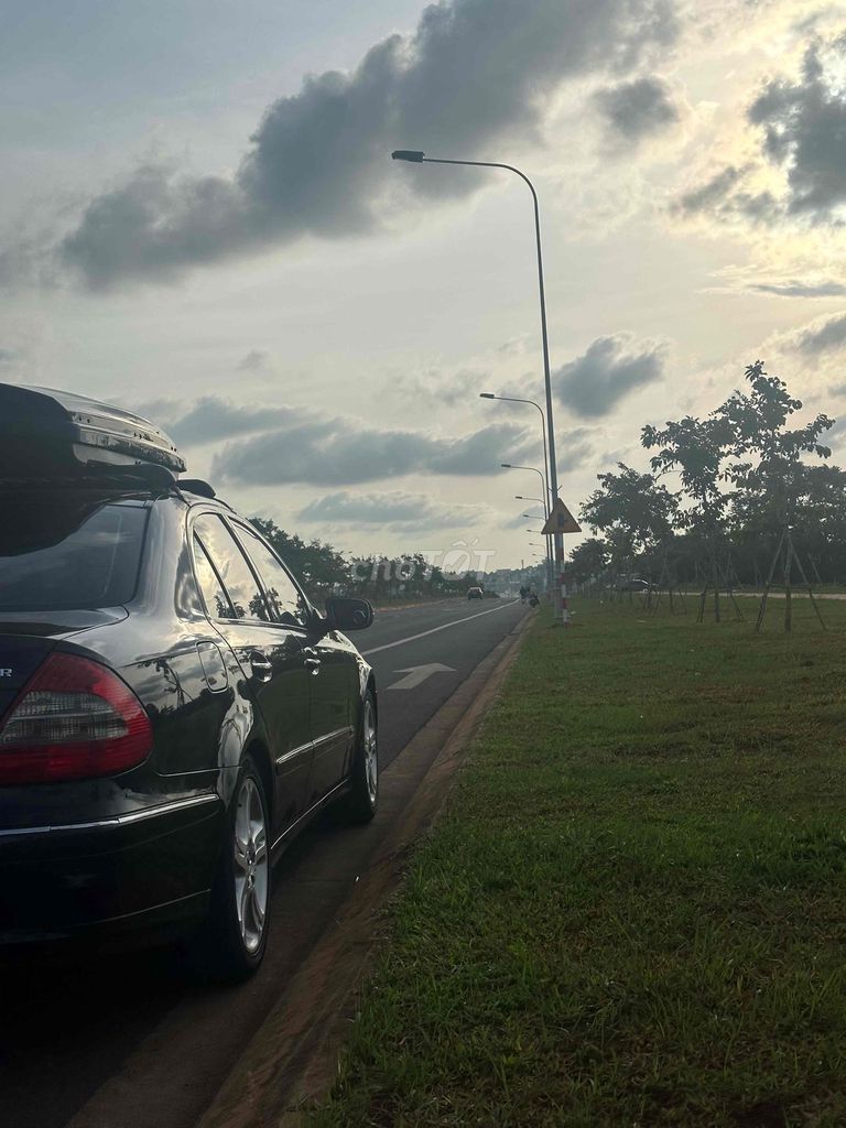 Mercedes-Benz - ảnh 1