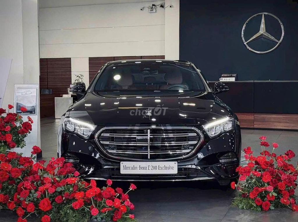 Mercedes-Benz 2026 - ảnh 1