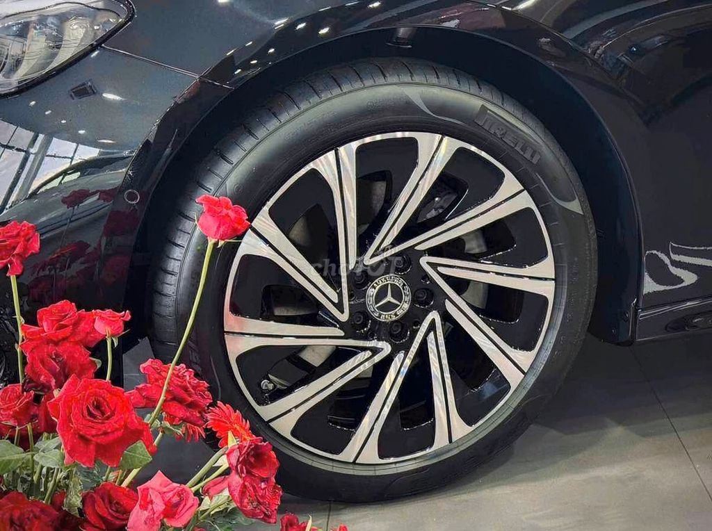 Mercedes-Benz 2026 - ảnh 3