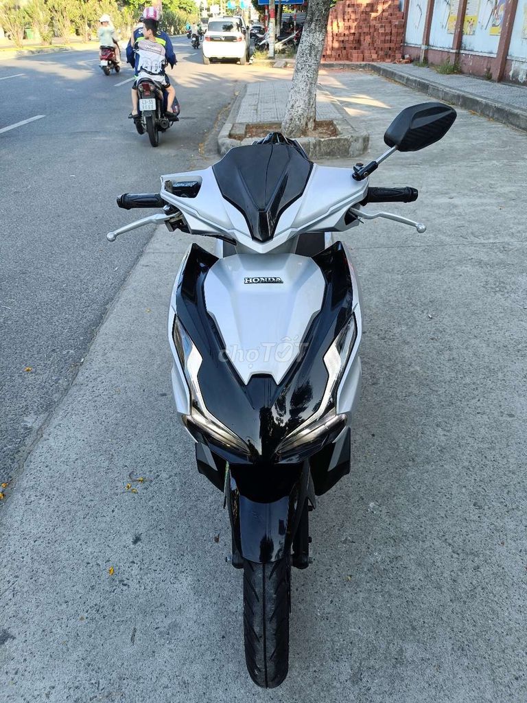 Honda Air Blade 2022 - ảnh 1