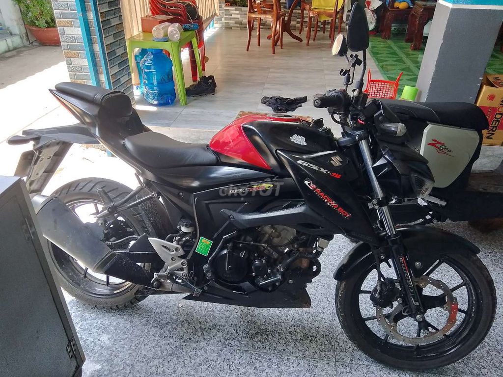 Suzuki GSX 2023 - ảnh 1