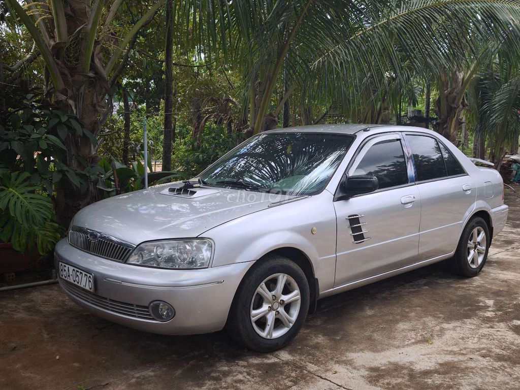 Ford Laser - ảnh 2