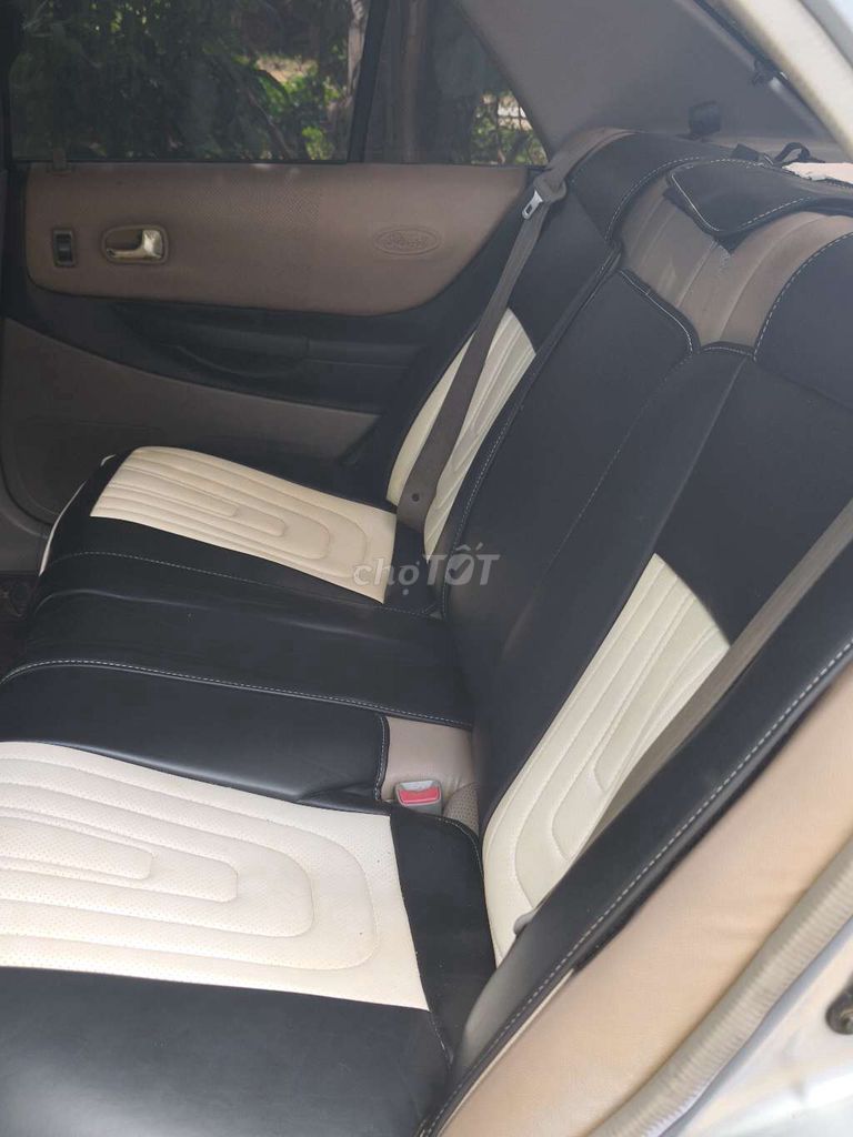 Ford Laser - ảnh 4