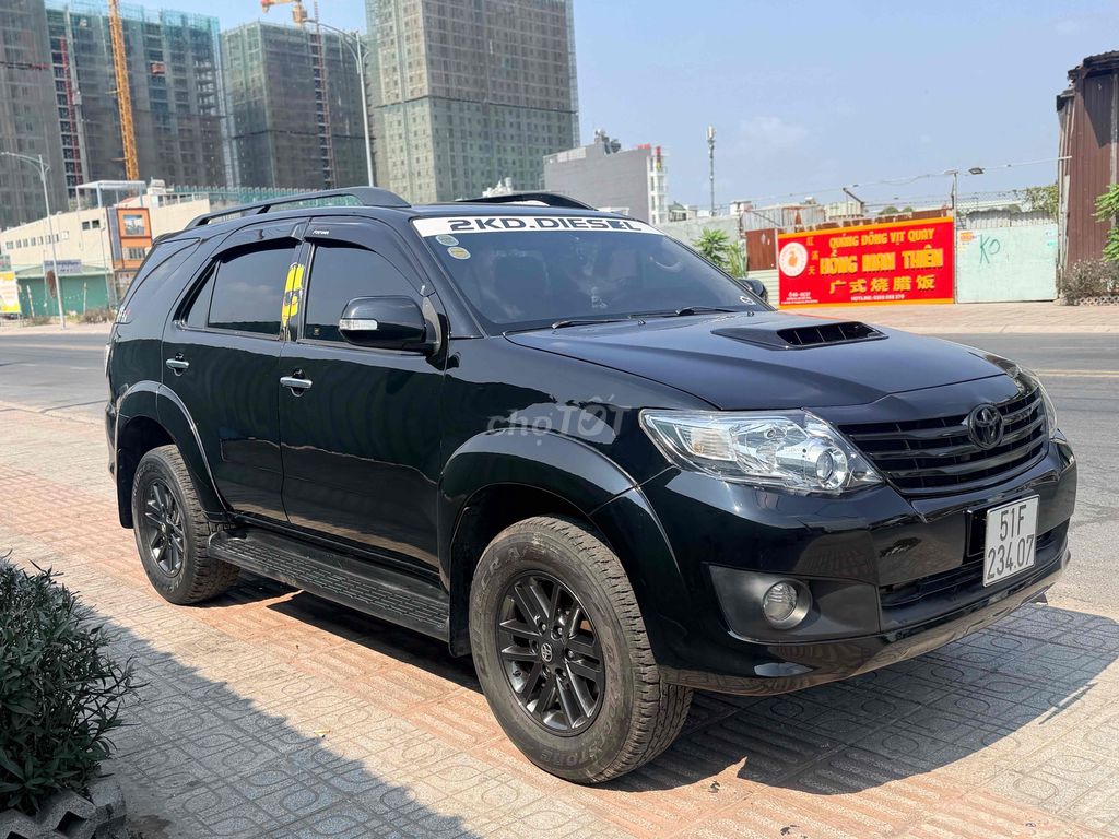 Toyota Fortuner 2015 - ảnh 3