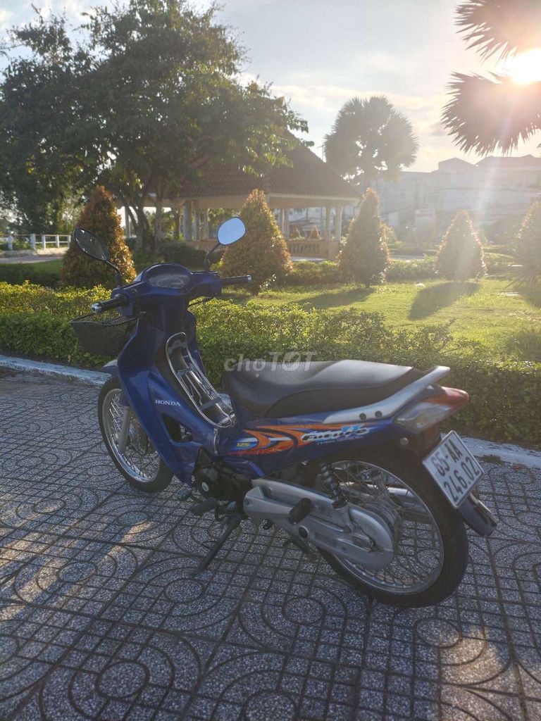 Honda Future 2005 - ảnh 3