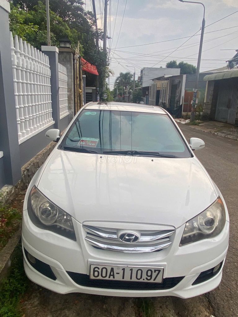 Hyundai Avante 2012 - ảnh 1