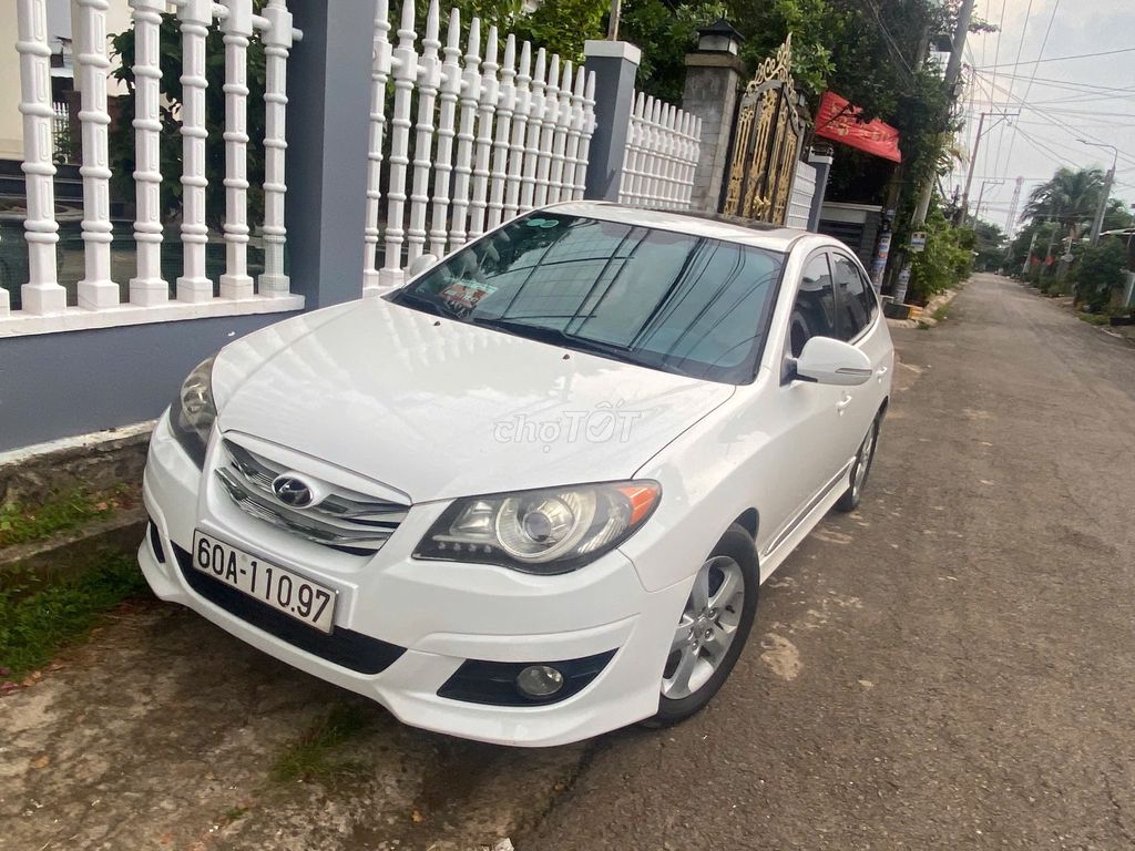 Hyundai Avante 2012 - ảnh 3