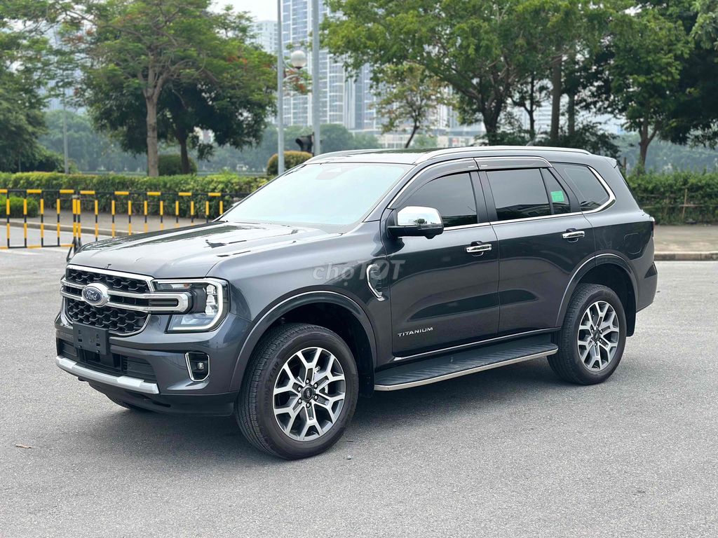 Ford Everest 2024 - ảnh 2