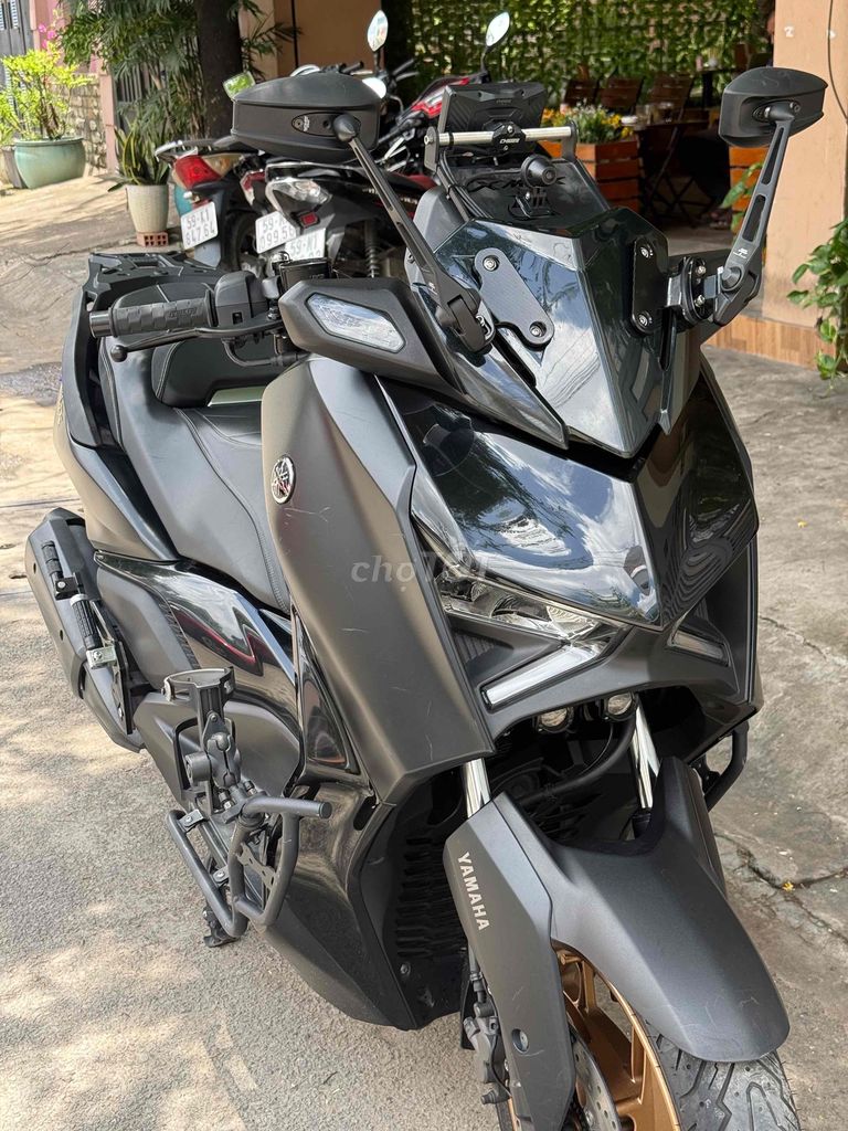 Yamaha Xmax 2023 - ảnh 2