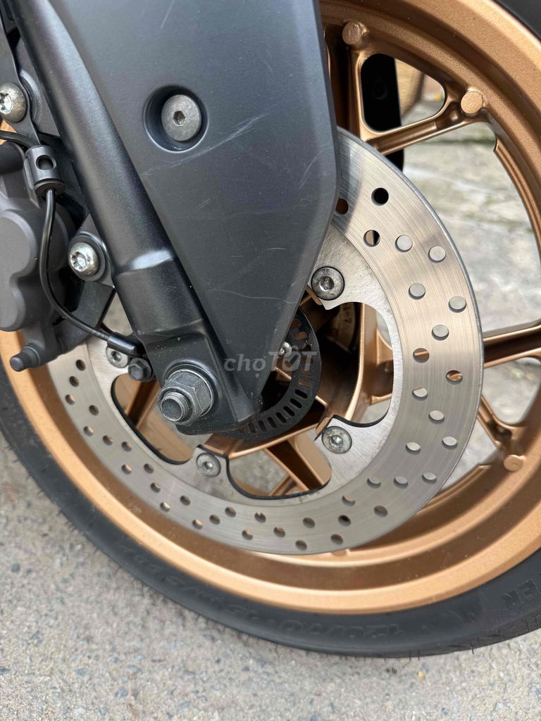 Yamaha Xmax 2023 - ảnh 5