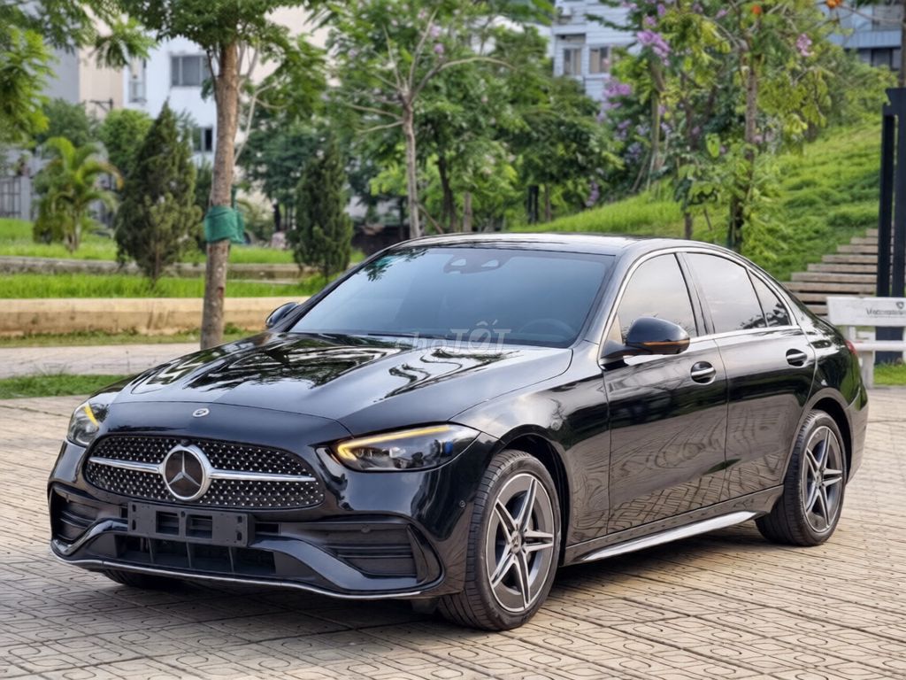 Mercedes-Benz 2022 - ảnh 1
