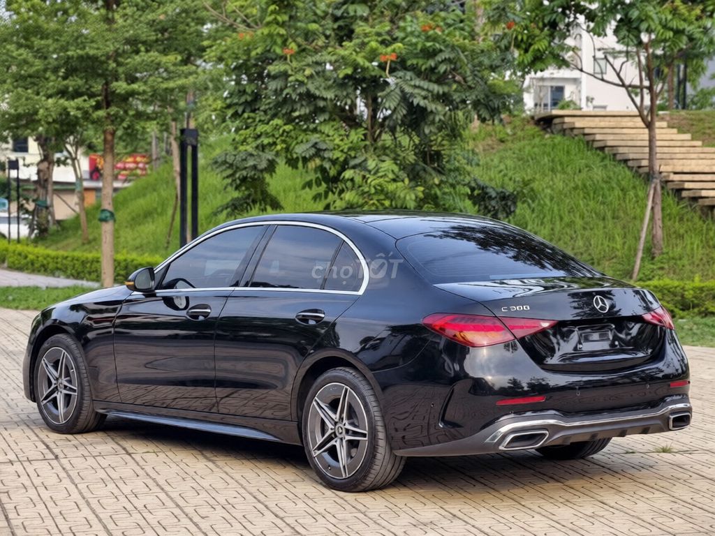 Mercedes-Benz 2022 - ảnh 3