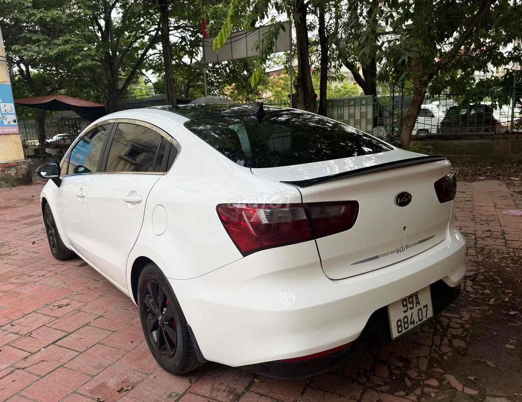 Kia Rio - ảnh 2