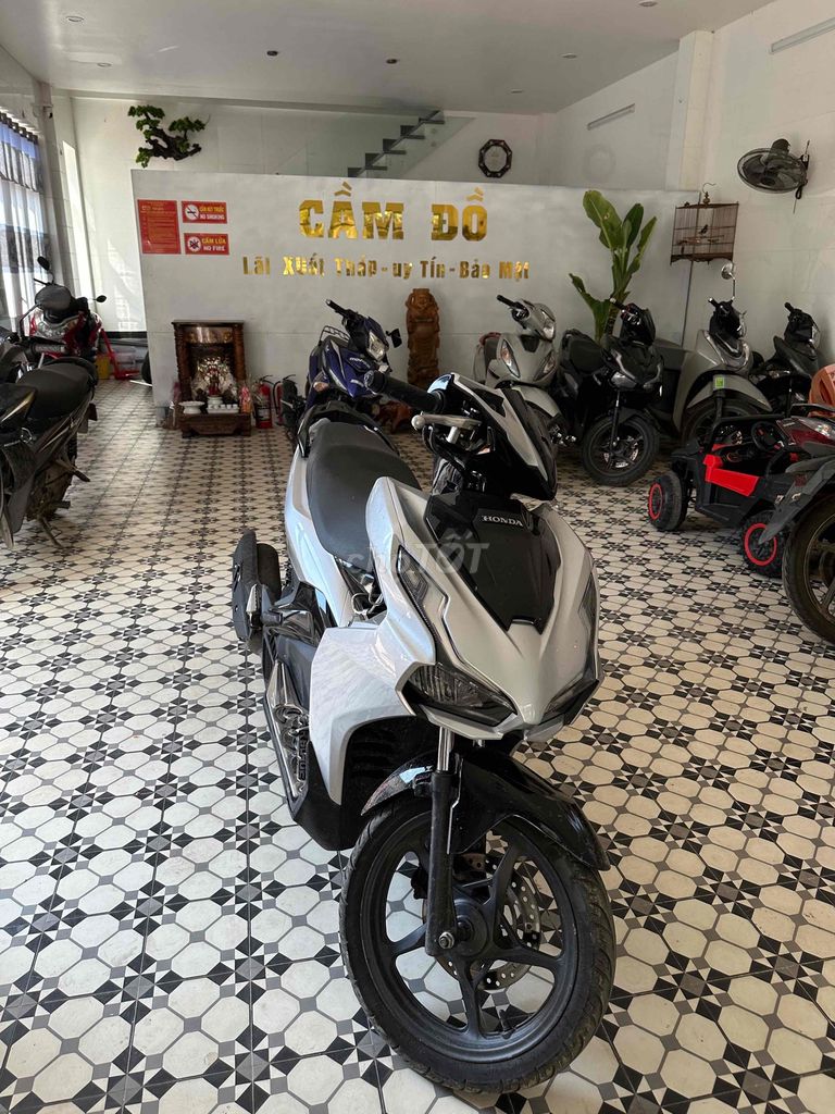 Honda Air Blade 2022 - ảnh 1