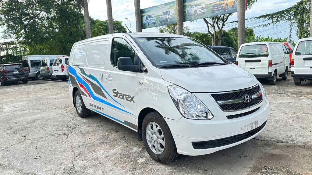 Hyundai Starex 2015 - ảnh 3