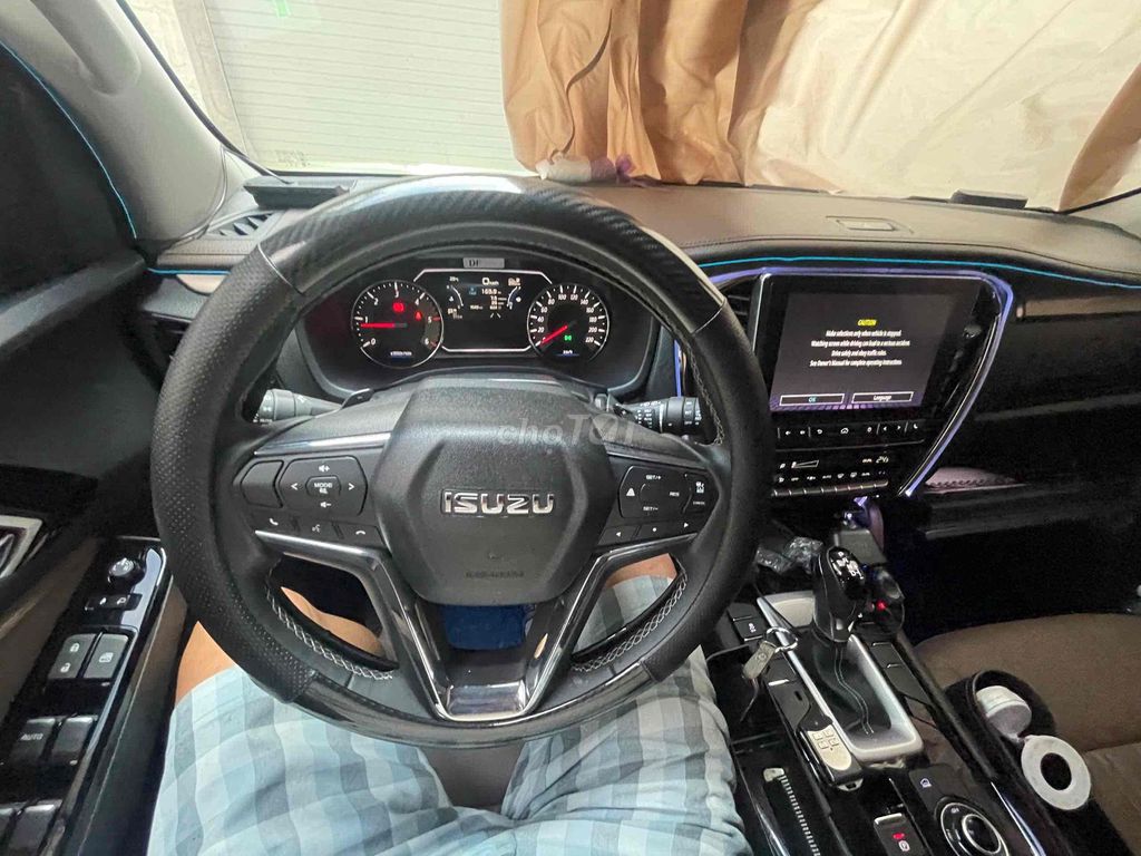 Isuzu 2023 - ảnh 2