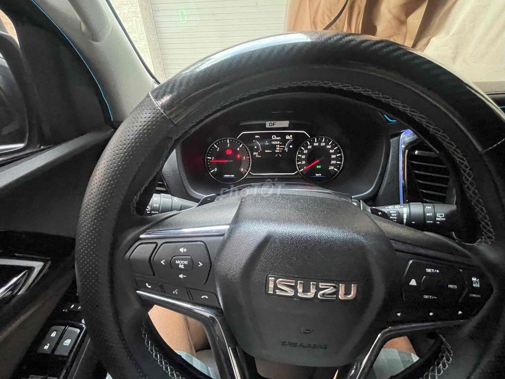 Isuzu 2023 - ảnh 3