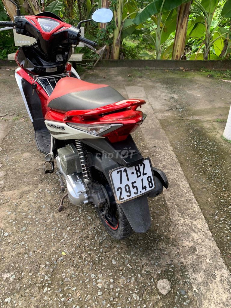 Honda Air Blade 2011 - ảnh 2