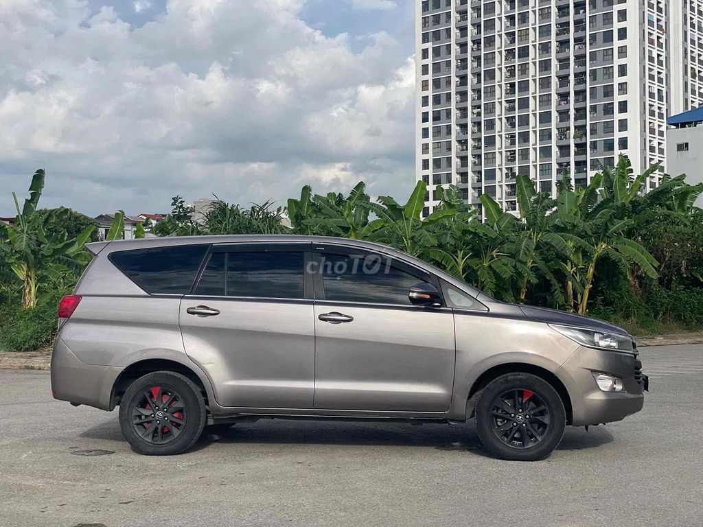 Toyota Innova 2017 - ảnh 4