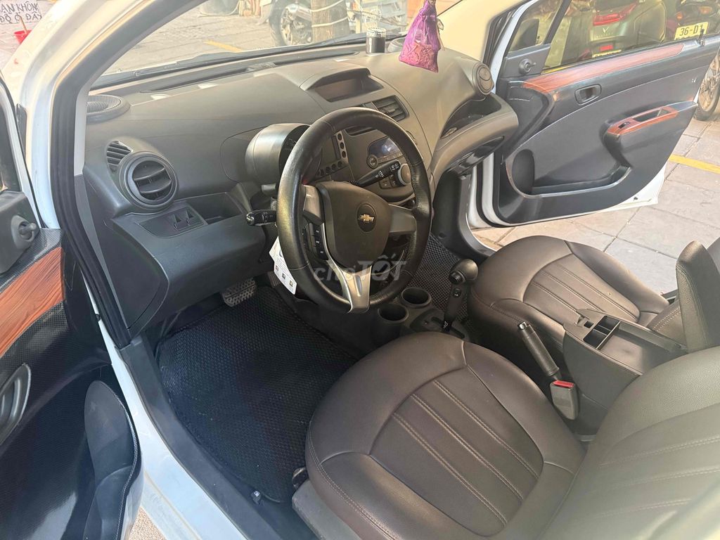 Chevrolet Spark 2012 - ảnh 4