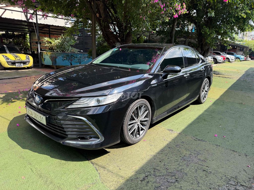 Toyota Camry 2023 - ảnh 5