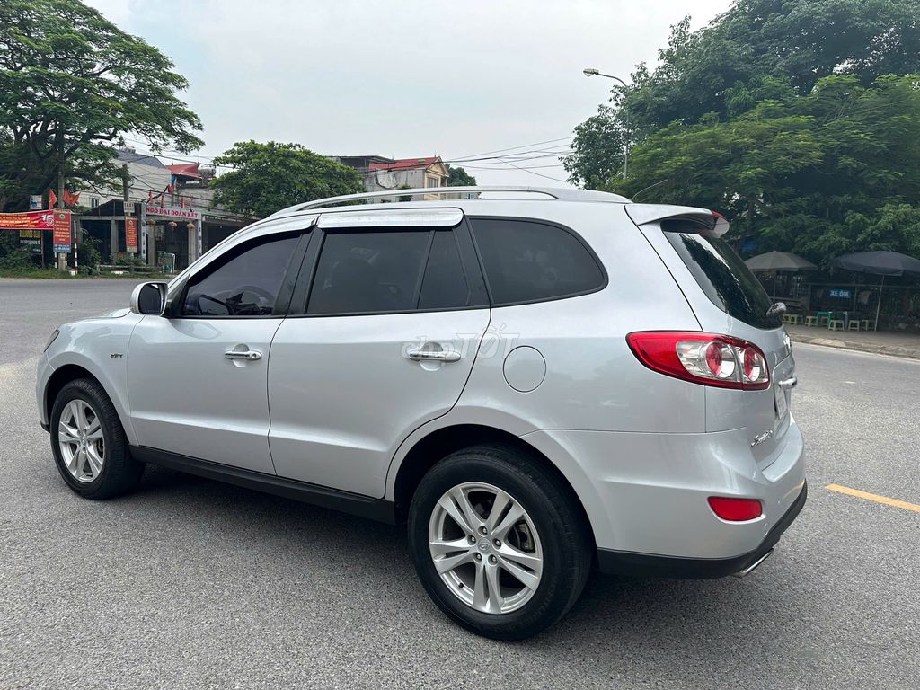 Hyundai 2009 - ảnh 3