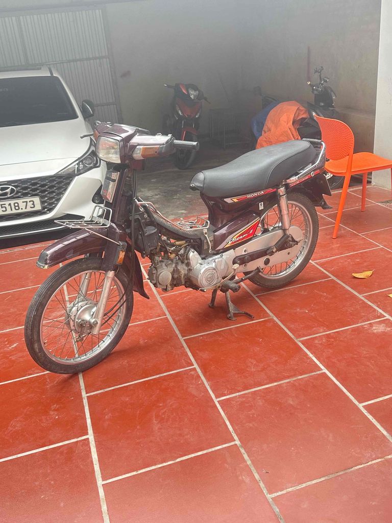 Honda Dream 2004 - ảnh 1