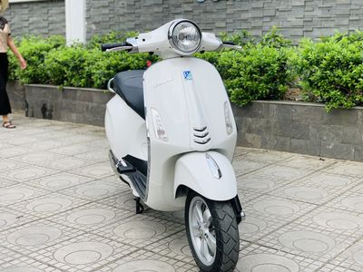 Piaggio Vespa 2018 - ảnh 1