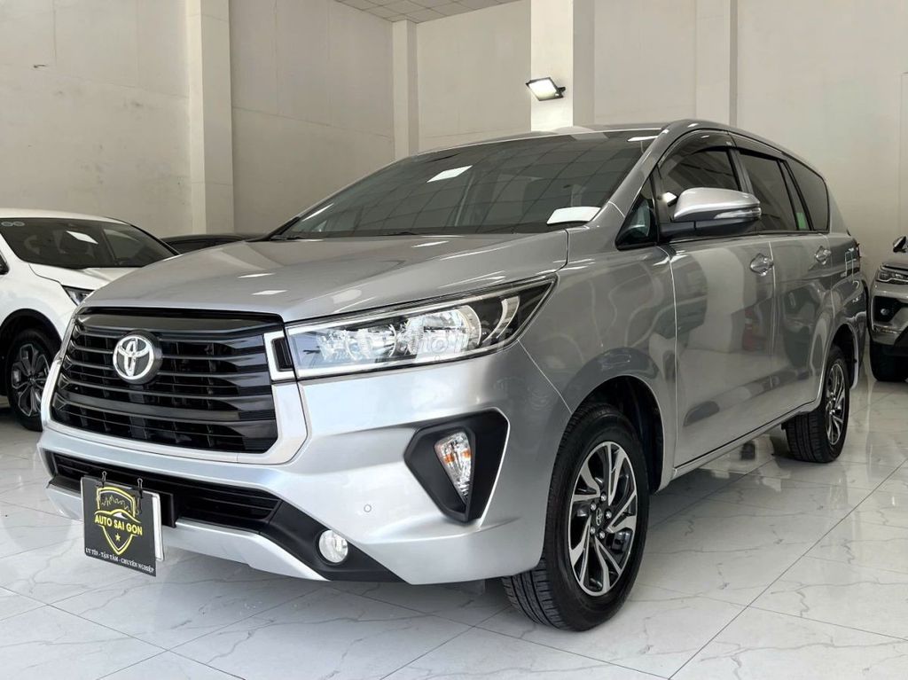 Toyota Innova E 2.0 MT 2022 - ảnh 5