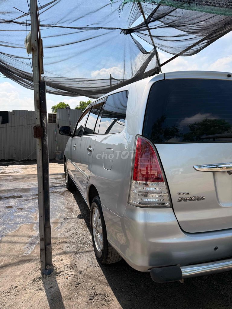 Toyota Innova G 2010 - ảnh 4