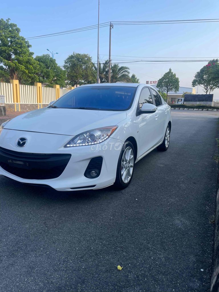Mazda 3 - ảnh 1