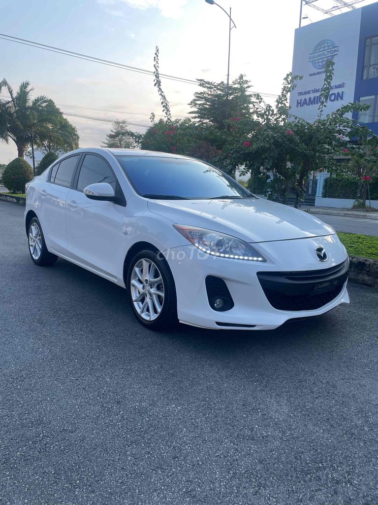 Mazda 3 - ảnh 2