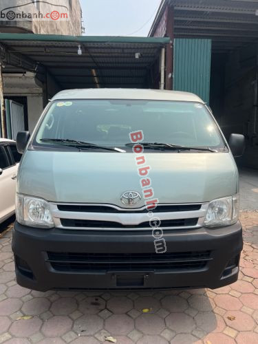 Toyota Hiace 2011 - ảnh 1