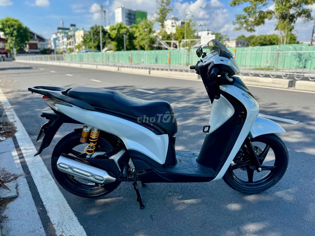Honda SH 2011 - ảnh 3