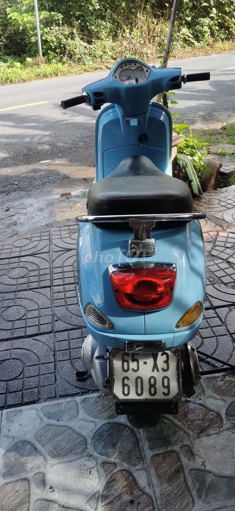 Piaggio Vespa 2010 - ảnh 3
