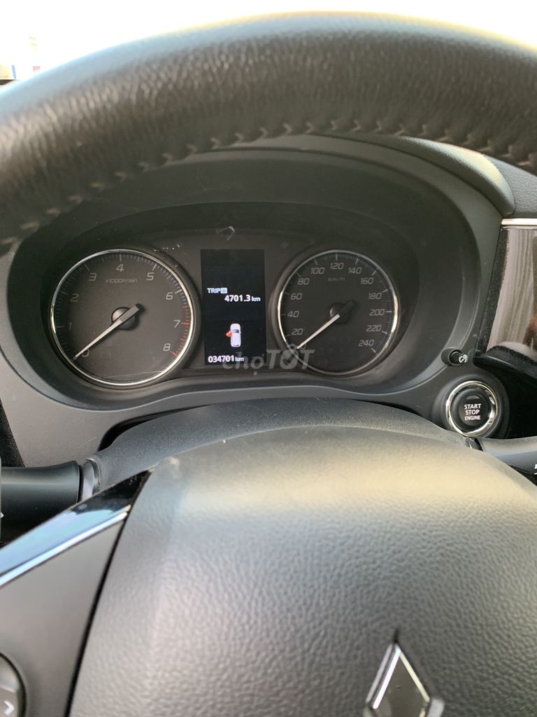 Mitsubishi Outlander 2022 - ảnh 4