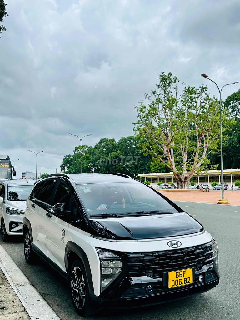 Hyundai Stargazer - ảnh 1