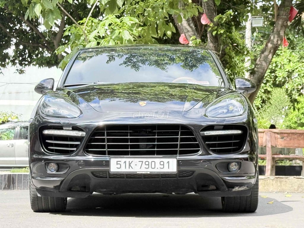 Porsche Cayenne 2012 - ảnh 1