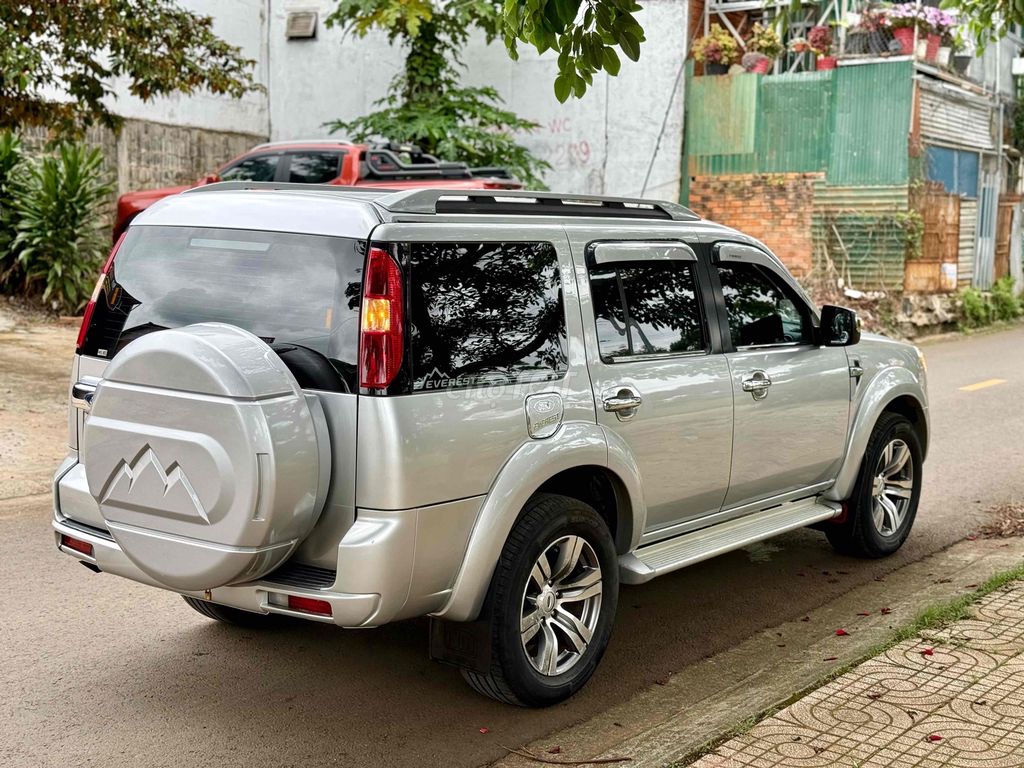 Ford Everest 2013 - ảnh 4