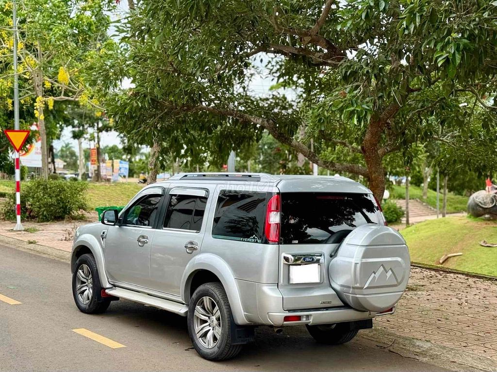 Ford Everest 2013 - ảnh 5