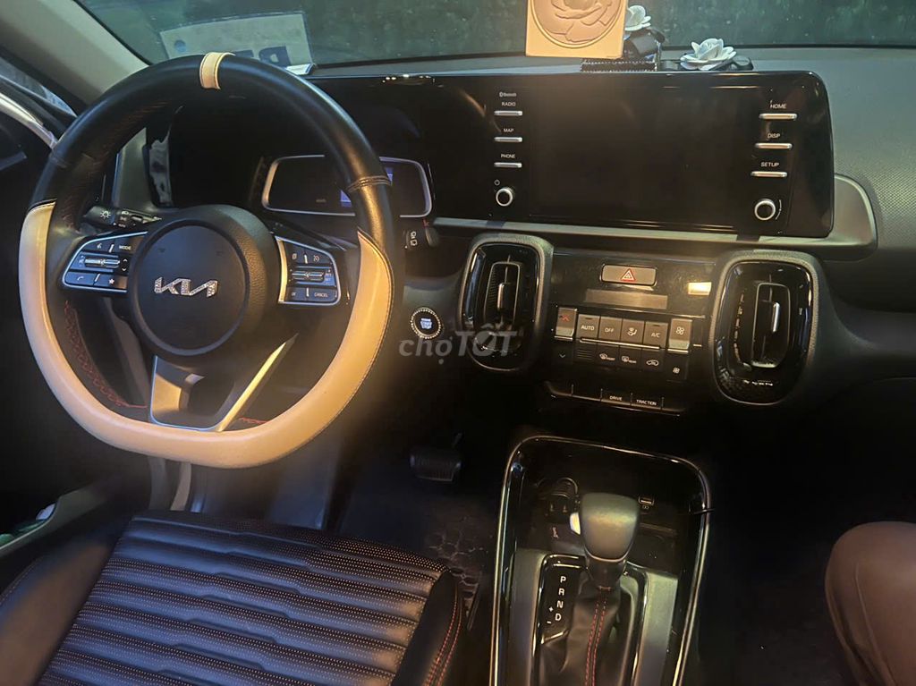 Kia Sonet 2023 - ảnh 1