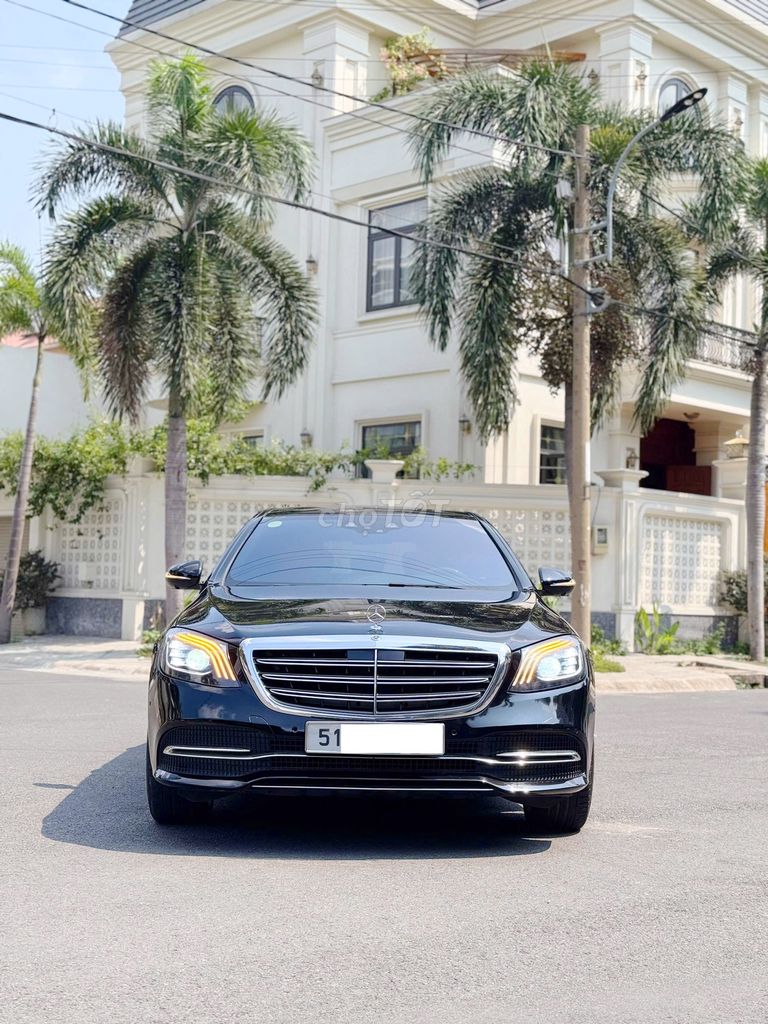 Mercedes-Benz - ảnh 1