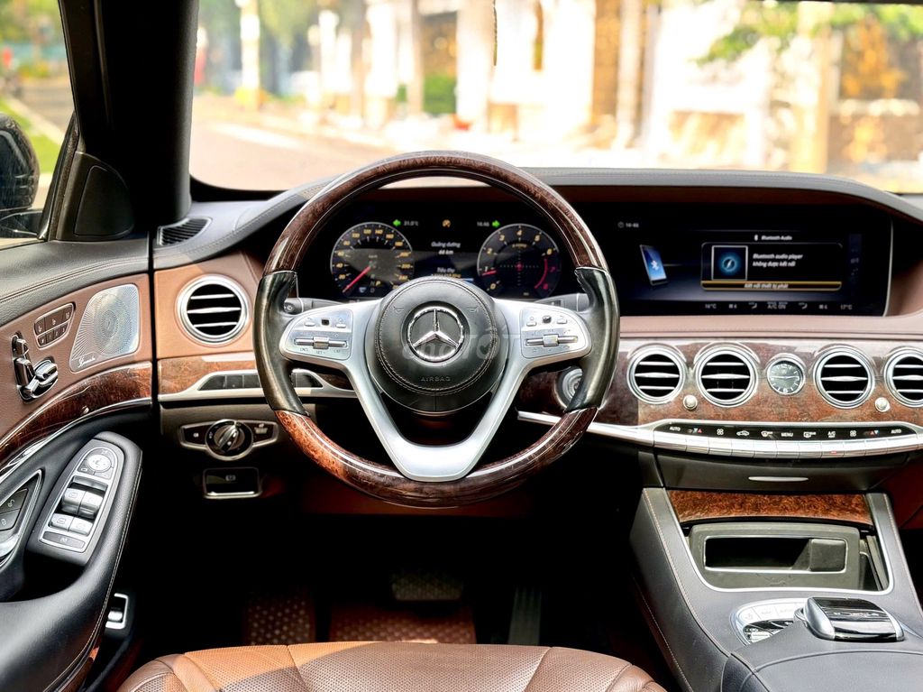 Mercedes-Benz - ảnh 2