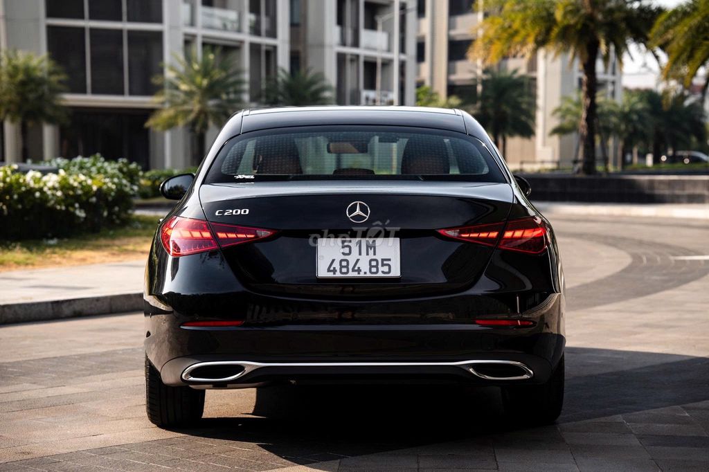 Mercedes-Benz 2025 - ảnh 2