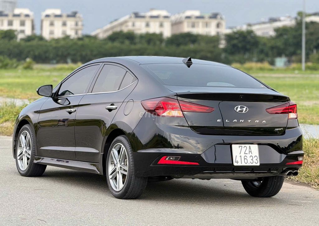 Hyundai Elantra 2019 - ảnh 4