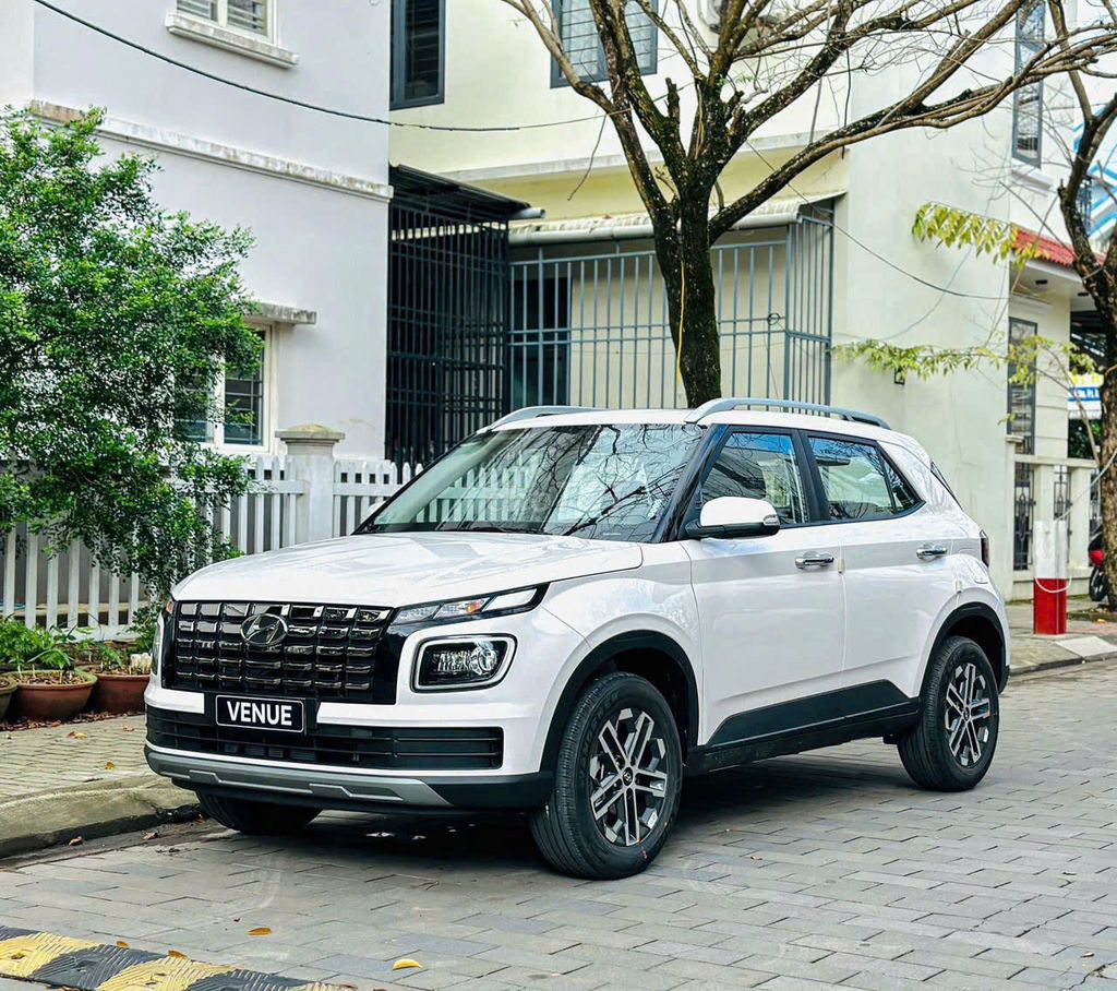 Hyundai Venue - ảnh 1