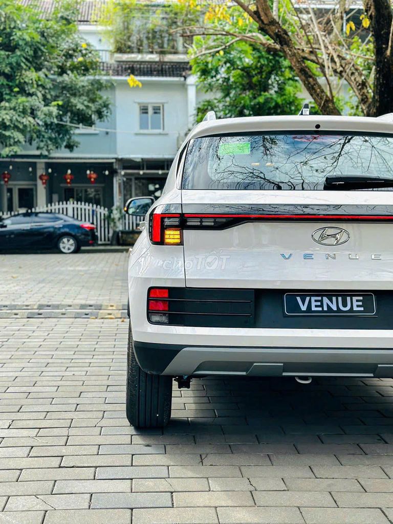 Hyundai Venue - ảnh 2